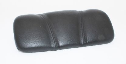 14769: Hot Tub pillow, SML, STCH W/O LOGO BLK