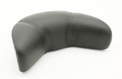 14771: Hot Tub pillow, NECK, STCH '13, BLK